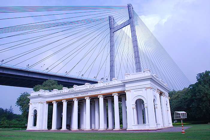 prinsep-ghat-advertising-haven-in-kolkata